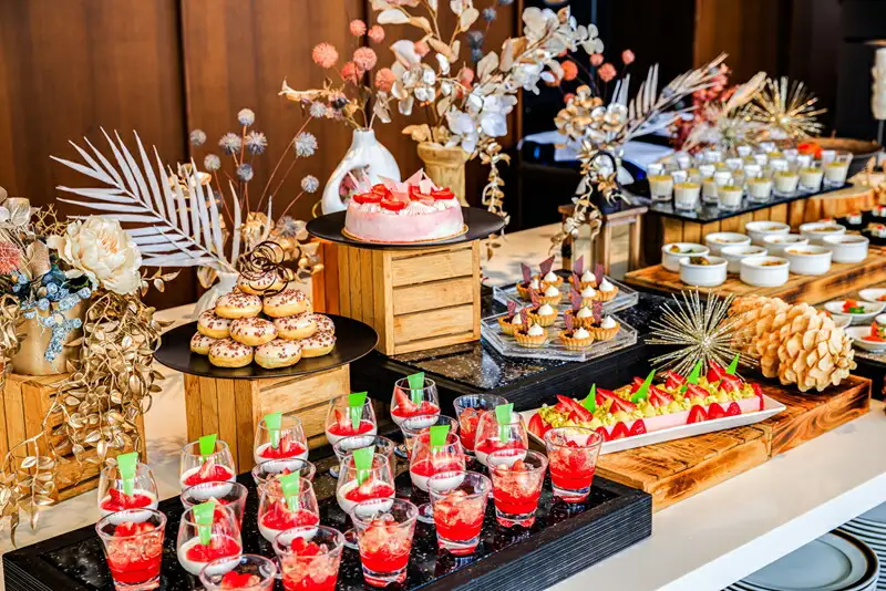 大磯プリンスホテル　S.DINING「季節のセミブッフェ」ペアランチ券