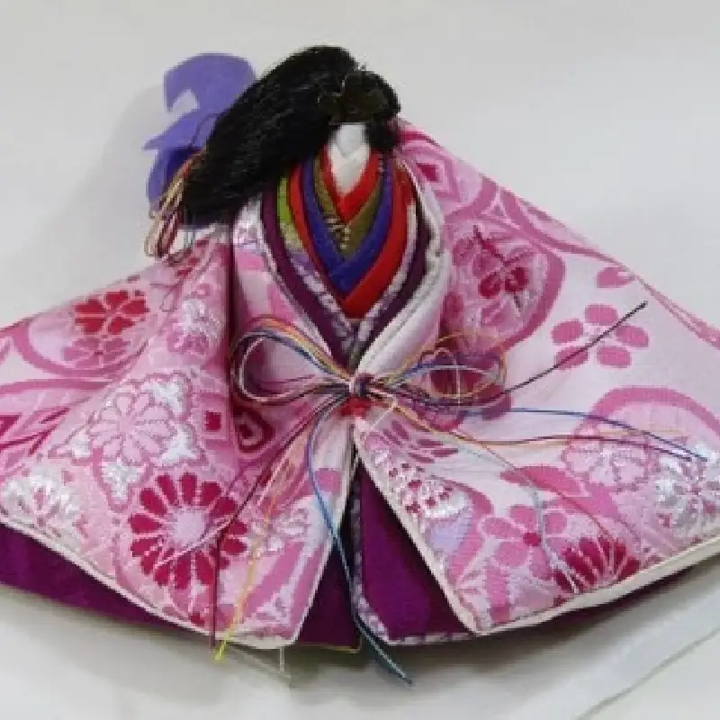 身近に置けるかわいい箱雛お花付きF【007C-093】