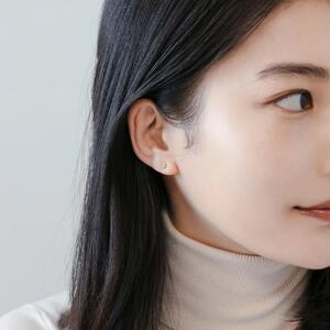 【K18イエローゴールド ダイヤモンドピアス】0.2ct 極上の雰囲気 6本たてづめデザイン 両耳セット SP1002-K18 / 金 ゴールド ダイヤ ジュエリー アクセサリー ギフト プレゼント レディース シンプル 定番
