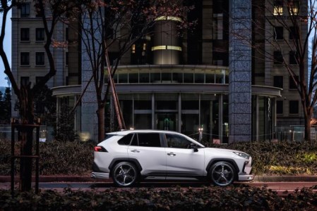 【ソナー付車用】 【トヨタ 50系 RAV4】 ラヴライン フロントグリル （AES製） 【つや消し ブラック仕様】  2411-4810 自動車 車 パーツ カスタム TOYOTA RAV4 MXAA54 AXAH54