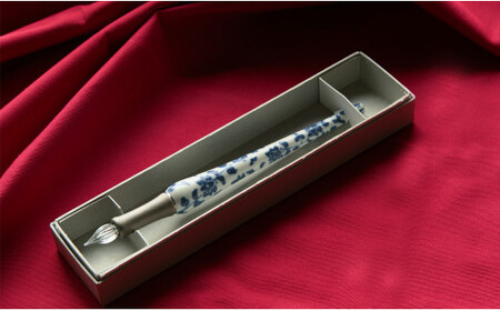 有田焼 染付 ガラスペン 文翔窯【有田まちづくり公社】陶磁器 工芸品 伝統工芸 日本製 手作り 文房具 筆記用具 硝子ペン ガラス ペン 万年筆 インテリア おしゃれ 高級 ギフト プレゼント 贈答 A85-34