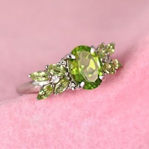 ペリドット リング 2.5ct 2.5カラット PT100 プラチナ100 Ag900 （13379） [山梨 指輪 リング ペリドット プラチナ ジュエリー マーキスカット ] 山梨県 甲斐市 BR-27