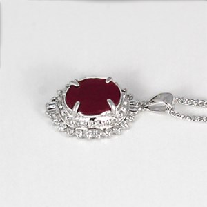 ルビー ペンダント 2ct 2カラット K18 18金 ホワイトゴールド 大粒  （12372） [山梨 ペンダント ネックレス ルビー ホワイトゴールド ゴールド ジュエリー ダイヤモンド テッパー ラウンドブリリアン 天然 天然ルビー ] 山梨県 甲斐市 BR-51