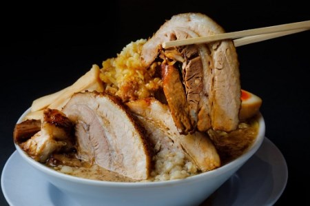 二郎インスパイア系【麺屋しずる】ガツ盛！醤油らーめん、まぜそば　2食セット・M082-9