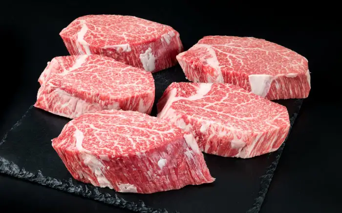 【全6回定期便】【極厚 シャトーブリアン】200g×6枚 A4ランク 博多和牛 糸島市/糸島ミートデリ工房[ACA164] ステーキ ヒレ ヒレ肉 フィレ ヘレ 牛肉 赤身 黒毛和牛 国産