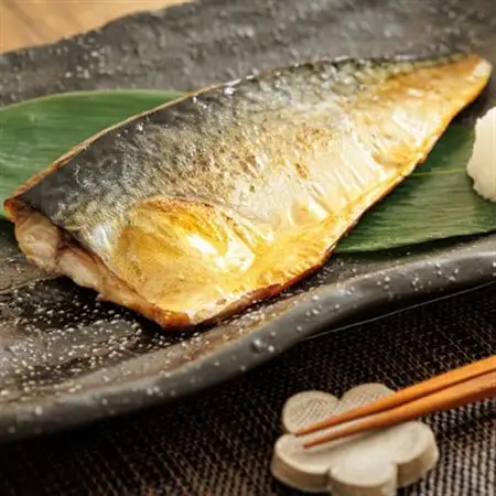 北海道産 鯖を一夜干しにした低温熟成北海さば＜半身 210g以上＞×3尾_北海道産 鯖 のみを使用 一夜干し さば サバ 焼き魚 焼魚 鯖セット ひもの 冷凍 小分け 冷凍 魚介類 海鮮 絶品 人気 笹谷商店 直営 釧之助本店 高級 北海道 釧路町 釧路超 特産品 _【配送不可地域：離島】【1384766】