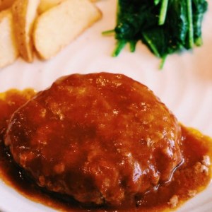  洋風居酒屋サルーテ　冷凍ハンバーグ（175g×4個） ( ふるさと納税 ハンバーグ ジューシー 牛肉 豚肉 肉汁たっぷり 手作り デミグラスソース 冷凍食品 北海道 遠軽町 洋風居酒屋　サルーテ ) en01-00141