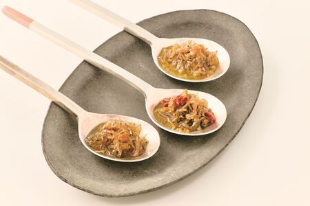 ちりめん ギフト ＯＬＩ・ＪＡＣＯ（オリジャコ）３本セット 食品添加物不使用 瀬戸内海産 オリーブオイル漬け ほんのりみかん味 トマトバジル味 和風味 伊予市 オカベ｜B74