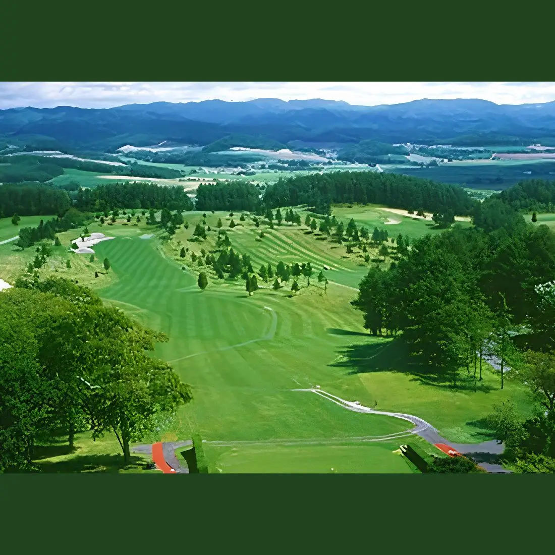 「シャトレーゼカントリークラブ栗山」 ゴルフプレー・食事・宿泊利用券 6,000円分