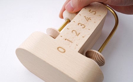 ＝5（イコールゴ）[ そろばん 算盤 知育 計算 ] 玩具 おもちゃ 見る 聞く 触る 遊ぶ 教育木具 優しい木の雰囲気 知育玩具 学び 学べる 木の玩具 木のおもちゃ 学習 遊びながら 遊びながら学べる 子供 孫 プレゼント 贈り物 