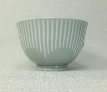 【AB1085】【波佐見焼】φ13ｃｍの小さめ丼５個組  花ふわりグレー 【西海陶器】 ５ 30591