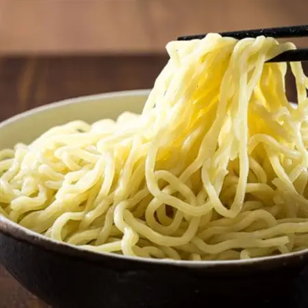 旨味と辛味が絶妙な「激カラ! つけ麺」420g(2食入り)×9個_北海道で人気 ラーメン 中太麺 釧路ラーメン 冷蔵 森谷食品 一人暮らし セット おかず ご当地グルメ 北海道 釧路町 釧路超 特産品_【配送不可地域：離島】【1388626】