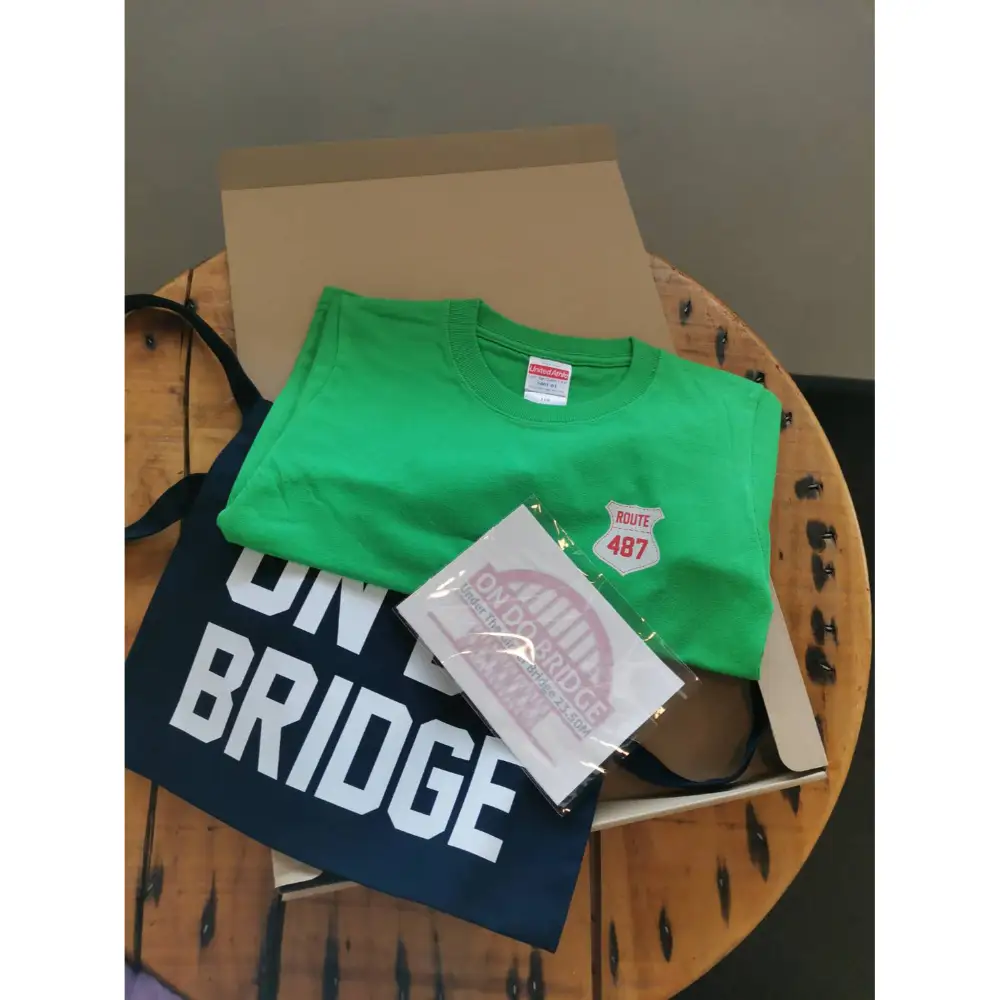 ON DO BRIDGEオリジナル TシャツSET KIDS 【Cセット】 90サイズ セット 半袖 綿100％ サコッシュ キャンパス地 ステッカー KIDS 子供用 お取り寄せ 送料無料 広島県 呉市 ku035-004-090-r