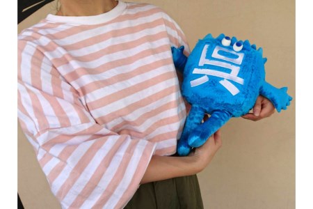 呉氏3点セットB(ぬいぐるみ・缶バッチ・ステッカー) かわいい ご当地 キャラクター くれし 広島県 呉市 ku091-007-r