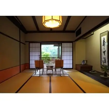 長瀞 花のおもてなし長生館 露天風呂付客室1泊2食ペア宿泊券(平日限定)【1380295】
