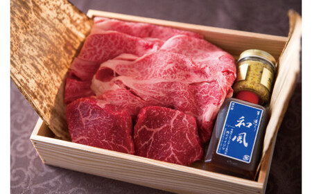 肉 常陸牛 A5 肩ロースすきやき300ｇ＆ 常陸牛 A5 ももステーキ80g×2セット＜木箱入り・特製タレ／マスタード付き＞肉のイイジマ（DU-33）