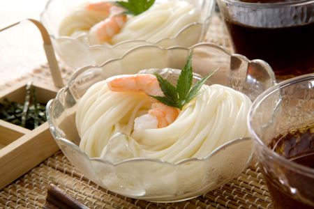 TV番組「マツコ＆有吉 かりそめ天国」紹介店　一等粉のみを使用した「金魚印」 手延ひやむぎ 10束･25食分 /金魚印 王道 大矢知 伝承の味 高級麺 特産 冷や麦 麺 手延べめん ひやむぎ 手延冷麦 無添加 手延べ 長期保存 のどごし 家庭用 ひやむぎ 素麺 そうめん ソーメン 乾麺 めん レシピ 人気 名産品 お取り寄せ 家庭用 三重県 四日市市 ふるさと納税