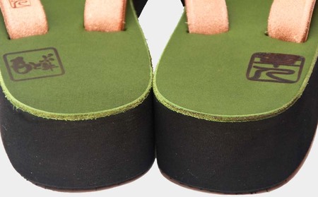 【革人】もとぶ牛　革ぞうりグリーン（ミドルヒール・女性専用）