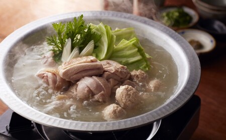 水炊き 鍋 福岡 華味鳥 水炊きセットN 2～3人前 鍋物 鍋料理 夕飯 晩御飯 食品 食べ物 グルメ 集まり ブランド鶏 ちゃんぽん麺付き 濃厚スープ 