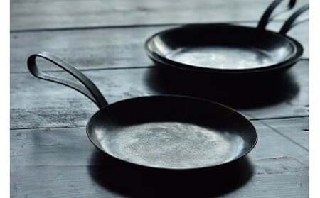 フライパン 約24cm 手作り 手打ち 鍛造 たんぞう 日用品 料理 料理道具 長野県 伊那市 【053-05】