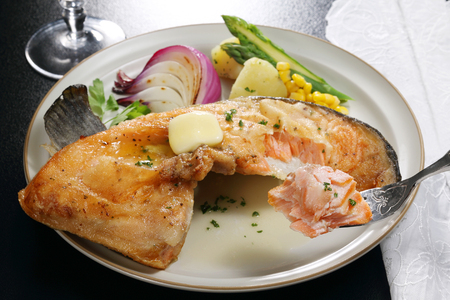 ＼高評価 4.6／ エンペラーサーモンのカマ【1kg】_T005-0870