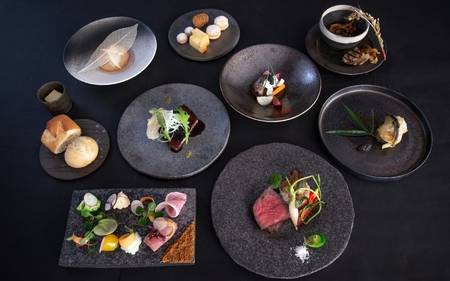 NIPPONIA HOTEL 伊賀上野 城下町 レストラン〈ルアン〉ディナー全7品ペアチケット【valu0001】