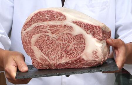 チルド 宇陀里牛 ロース ブロック 約３kg ／ ふるさと納税 ふるさと ブロック肉 肉 和牛 バーベキュー BBQ キャンプ ステーキ 黒毛和牛 父の日 母の日 お中元 暑中見舞い お土産 牛肉 真空 焼肉 奈良県 宇陀市 光福久屋