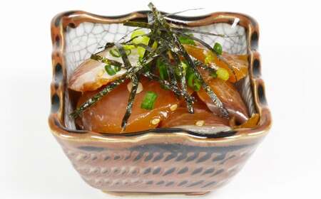 【文化庁 100年フード 認定】 ハマチ りゅうきゅう 80g×5食 【神田楽市】 豊後ぐるめ倶楽部 九州 大分県 冷凍 小分け 郷土料理 海鮮 丼 漬け丼 ハマチ はまち 出世魚 ブリの幼魚 ＜105-014＞