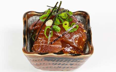 【文化庁 100年フード 認定】 メバチマグロ りゅうきゅう 80g×5食 【神田楽市】 豊後ぐるめ倶楽部 九州 大分県 冷凍 小分け 郷土料理 海鮮 丼 漬け丼 まぐろ 鮪 ＜105-015＞