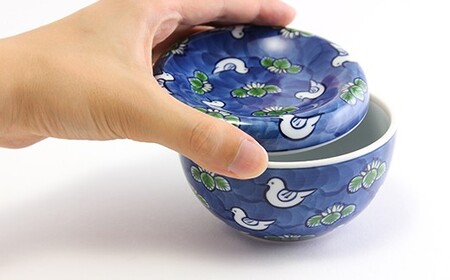 源右衛門窯 染錦水鳥図 小物入 蓋物 器 水鳥 お漬物 有田焼 A60-81