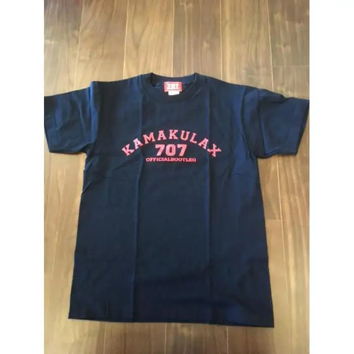 鎌倉ブランドの老舗「KAMAKULAX」の定番オリジナルALL LOGO Ｔシャツ【ネイビー】Lサイズ