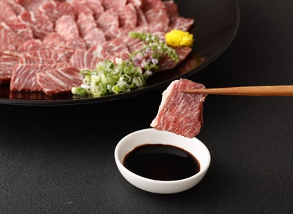 熊本 馬刺し 霜降り(大トロ) 200g 小分け 小袋たれ 小袋生姜付き 馬肉 ユッケ馬刺し 熊本馬刺し 大トロ馬刺し 霜降り馬刺し
