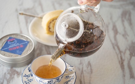 耐熱ガラス製 紅茶ポット ティーポット 1L・村上茶園 冨士美園の雪国紅茶（缶入り）リーフ 30g セット[ZC429]