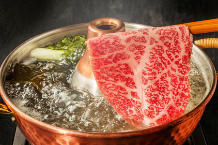 【厳選部位】博多和牛 サーロイン しゃぶしゃぶ すき焼き 用 スライス 500g 化粧箱 [MEAT PLUS 福岡県 筑紫野市 21761007]