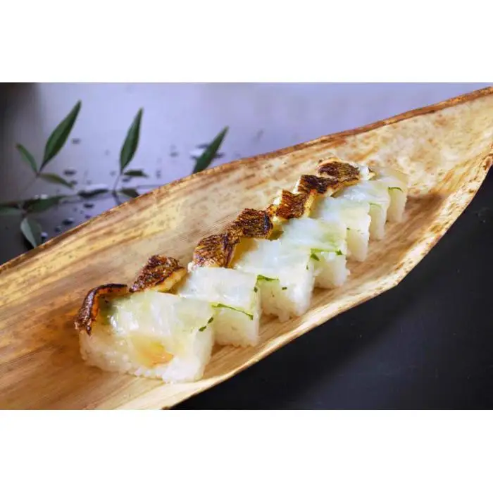 昆布〆鯛寿司