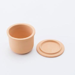 TOKONAME SUYAKI CROCK ＆ SPOON・BROWN 陶器 常滑焼 日本製 調味料 乾物 塩 保存容器 サラサラ 固まらない 湿気ない 湿気防止 スプーン付き 甕 蓋付き キッチン用品 キッチンツール ストッカー キャニスター 調味料入れ おしゃれ 日本六古窯