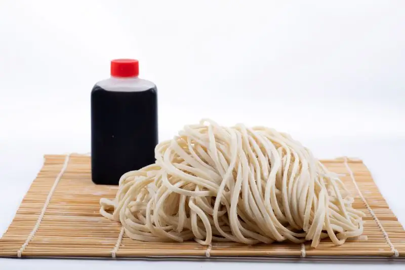 老舗が運営する隠れ家的麺屋のざるうどん・ざる蕎麦セット「８食分」_B147-002