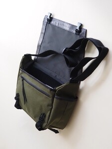 MESSENGER（鹿革メッセンジャーバッグ）BK× KHAKI（ブラック×カーキ） バック 鹿革 レザー  メンズ レディース ジェンダーレス アップサイクル ショルダーバッグ サイドポケット付 かばん [h003]