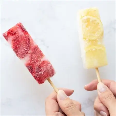 パーティーや手土産にピッタリ!高級感あふれるくずもちバー4種×4個【配送不可地域：離島】【1408273】