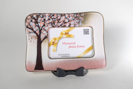 フォトフレーム「桜」 株式会社布引焼窯元 滋賀県 東近江市 B-G02 フォトフレーム「桜」 布引焼 陶器 七彩天目 写真立て インテリア 桜柄 伝統工芸