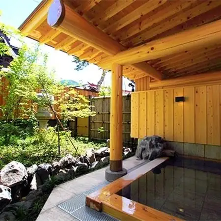高級旅館【悠湯里庵】にご招待!宿泊料理を食体験◇悠湯里会席とご入浴のセットプラン　2名様の招待券_旅行券・チケット 食事券    旅行券・チケット  温泉利用券 _【1026842】