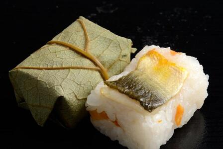 食べてしあわせ「柿よせずし」20個〈川の駅　旬の味　おか多〉
