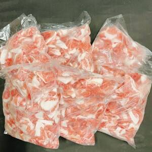 豚肉 切り落とし (計1.8kg 300g×6P) 国産 冷凍 肉 小分け 豚 豚肉 米 にあう お弁当 ごはん おかず 丼 惣菜 料理