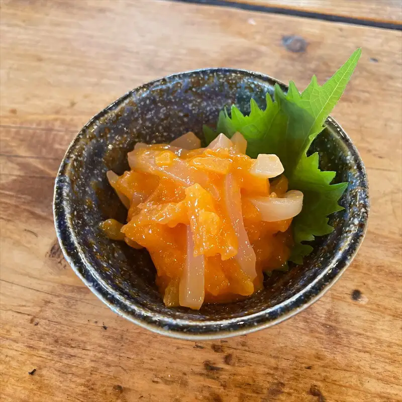 王様の塩辛 雲丹風味 1パック【あおりいか 塩辛 うに おつまみ 珍味 惣菜 海鮮 いかの塩辛 珍味 お取り寄せ 御中元 お中元 お歳暮 父の日 母の日 贈り物 日本酒 焼酎  塩辛】【神奈川県小田原市早川】