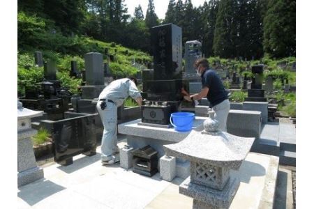 墓地清掃サービス（清掃2人×2時間、生花1回）
