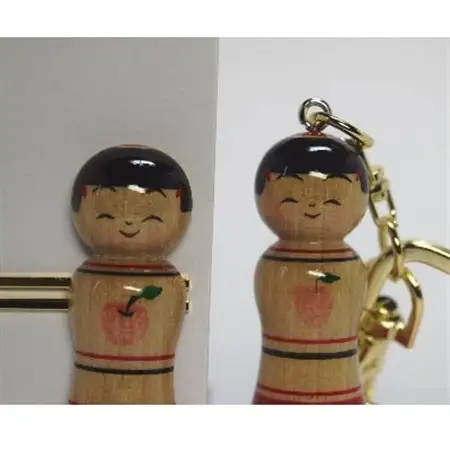 「こけス」ネクタイピン＆キーホルダー(赤りんご)_雑貨     装飾品・工芸品     装飾品・工芸品  服飾小物 _【1238392】