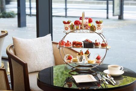 【ハイアットリージェンシー横浜】アフタヌーンティーセットペア券 |  ホテル 食事券 スイーツ 紅茶 ロンネフェルト AGN0006