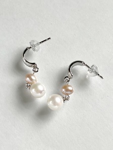 1368二見結ひ　シルバーピアス（あこや真珠6.0mm、淡水真珠4.0mm）17　シルバー　二見　夫婦岩　あこや真珠　ギフト　プレゼント　普段使い