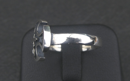 Iron cross ring アイアン クロス リング ｜ シンプル 指輪 普段使いしやすい モチーフ シルバー アクセサリー 十字架 925 ハンドメイド 選べる サイズ ジュエリー アクセ ファッション 人気 ギフト プレゼント 年末年始 お中元 お歳暮 内祝い 快気祝い