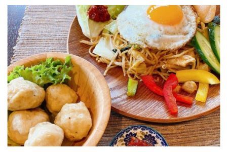 スローフードの町気仙沼ならではのサメを使用したインドネシア料理『サメBAKSO』 